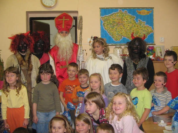 mikuláš v mš a zš 041.jpg